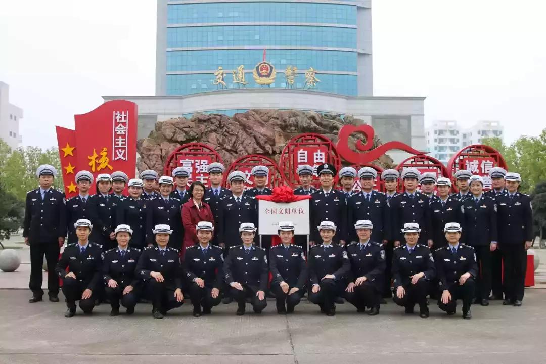 贵港市中心医院盛大启动——诚邀英才，共筑医疗新篇章招聘信息